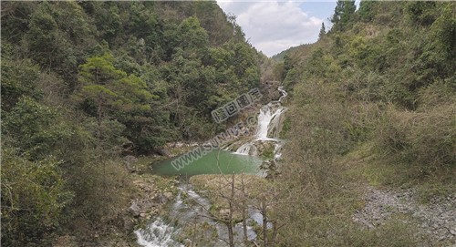 荷香桥聂家瀑布