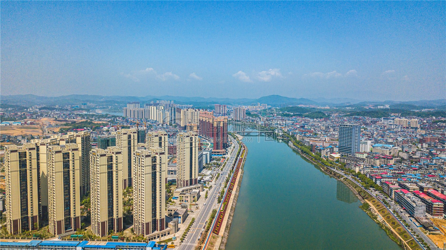 隆回江语城周边