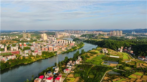隆回二中，赧水河畔