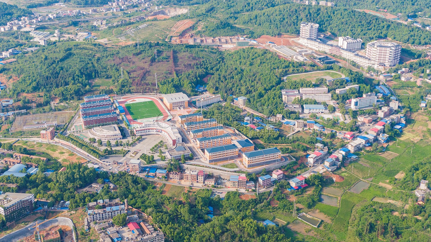 隆回职中高空航拍