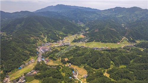 西山村