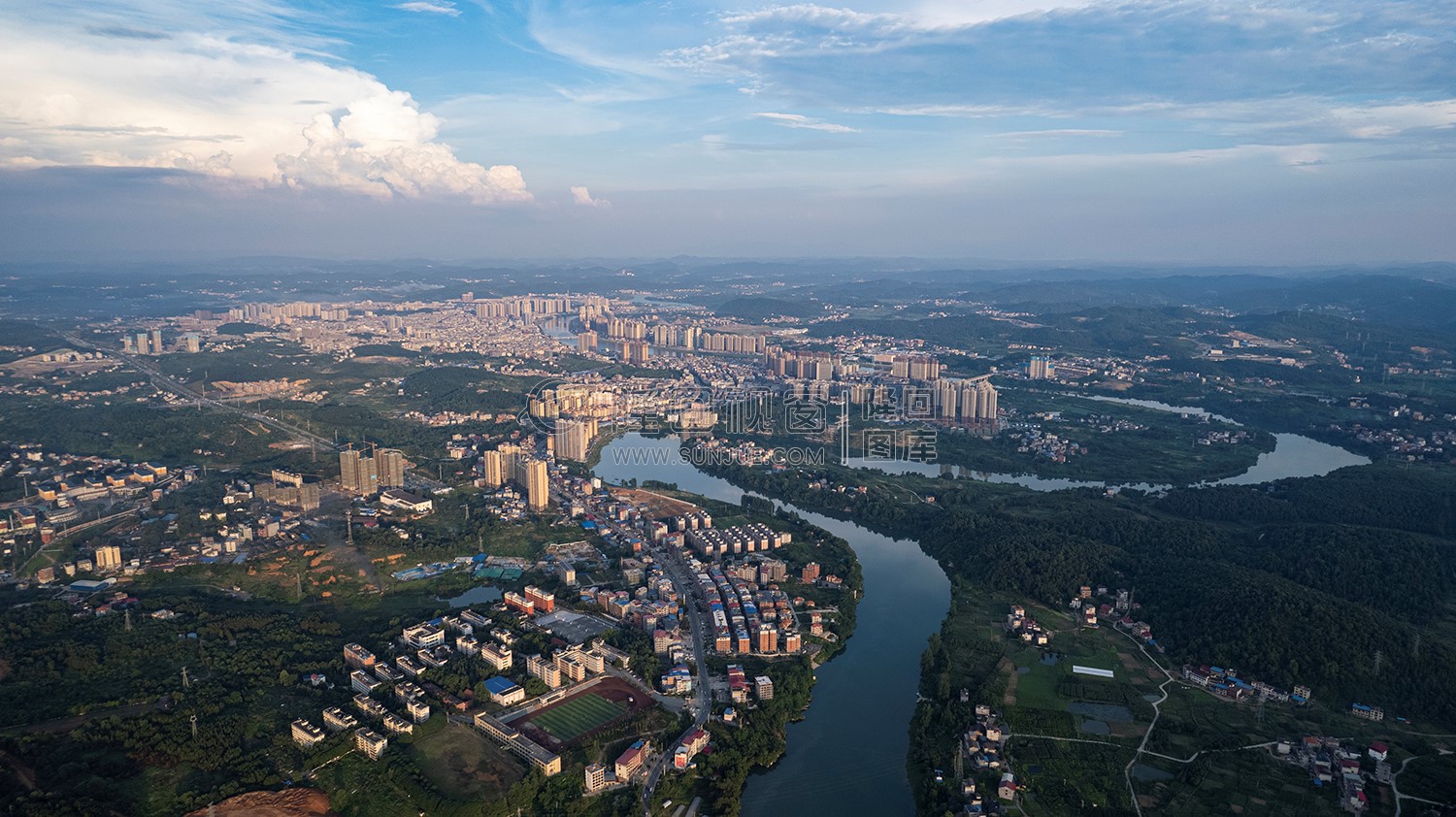 航拍隆回全景，隆回县城的全景图