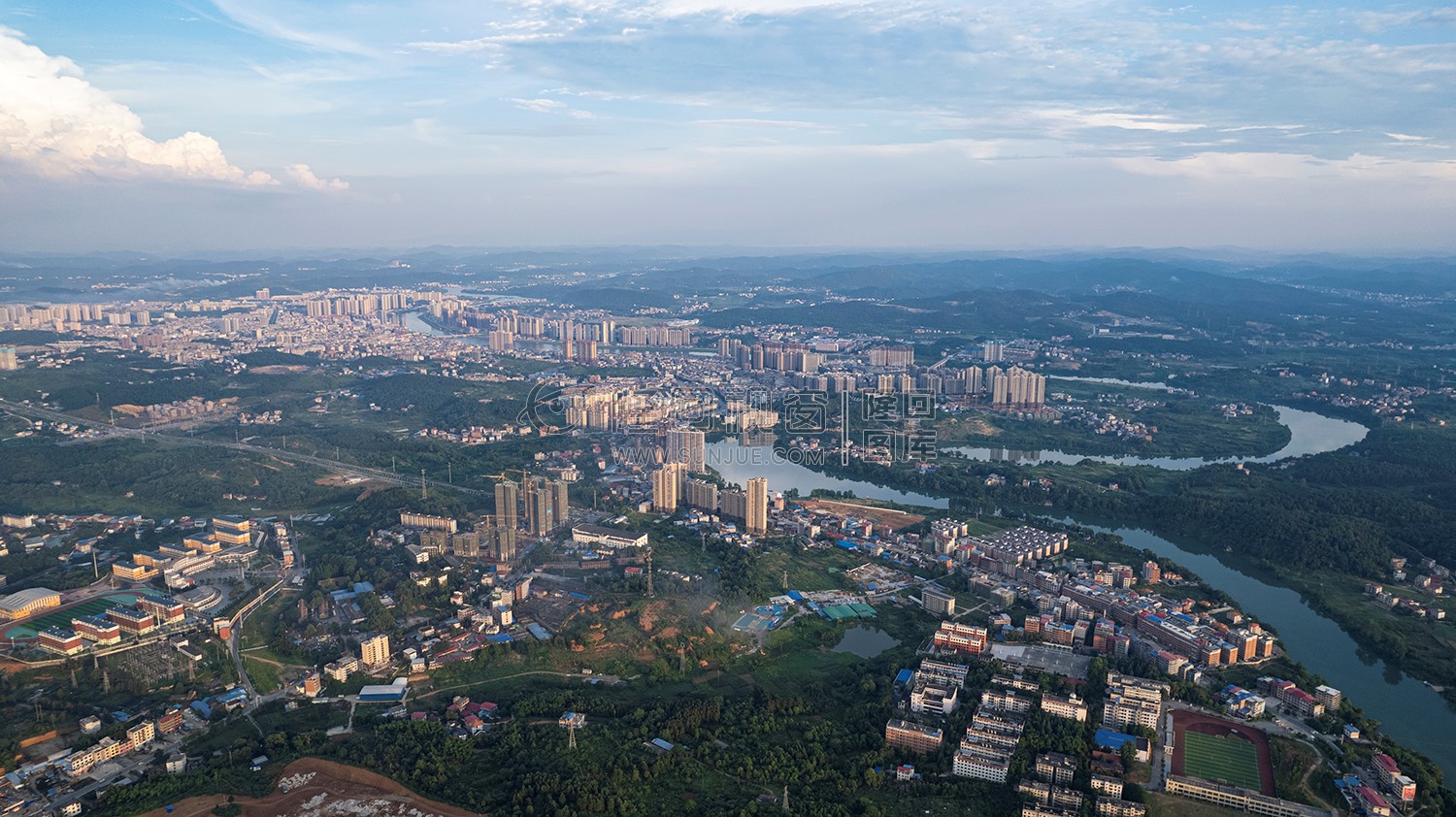 航拍隆回全景，隆回县城的全景图