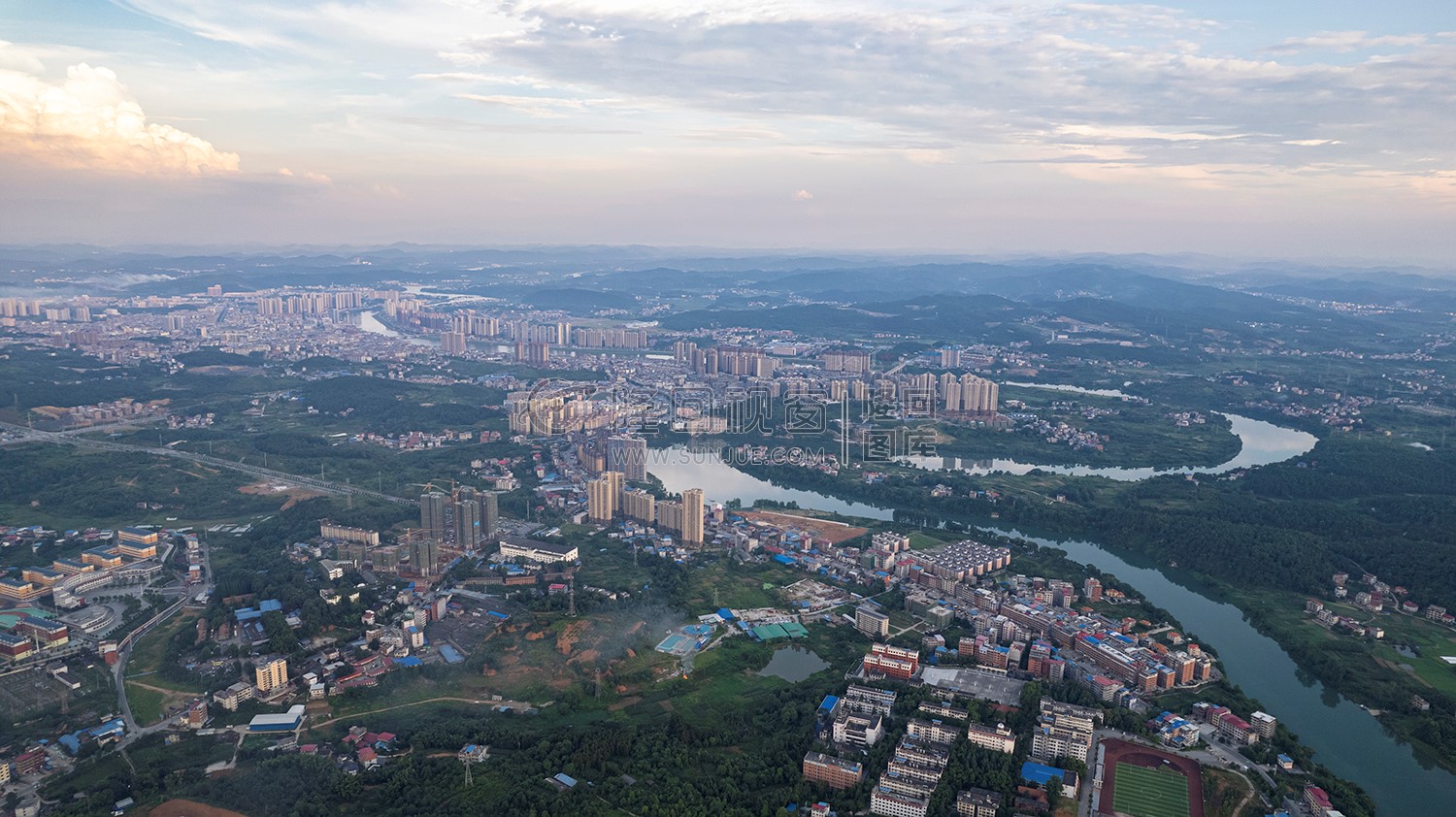 航拍隆回全景，隆回县城的全景图