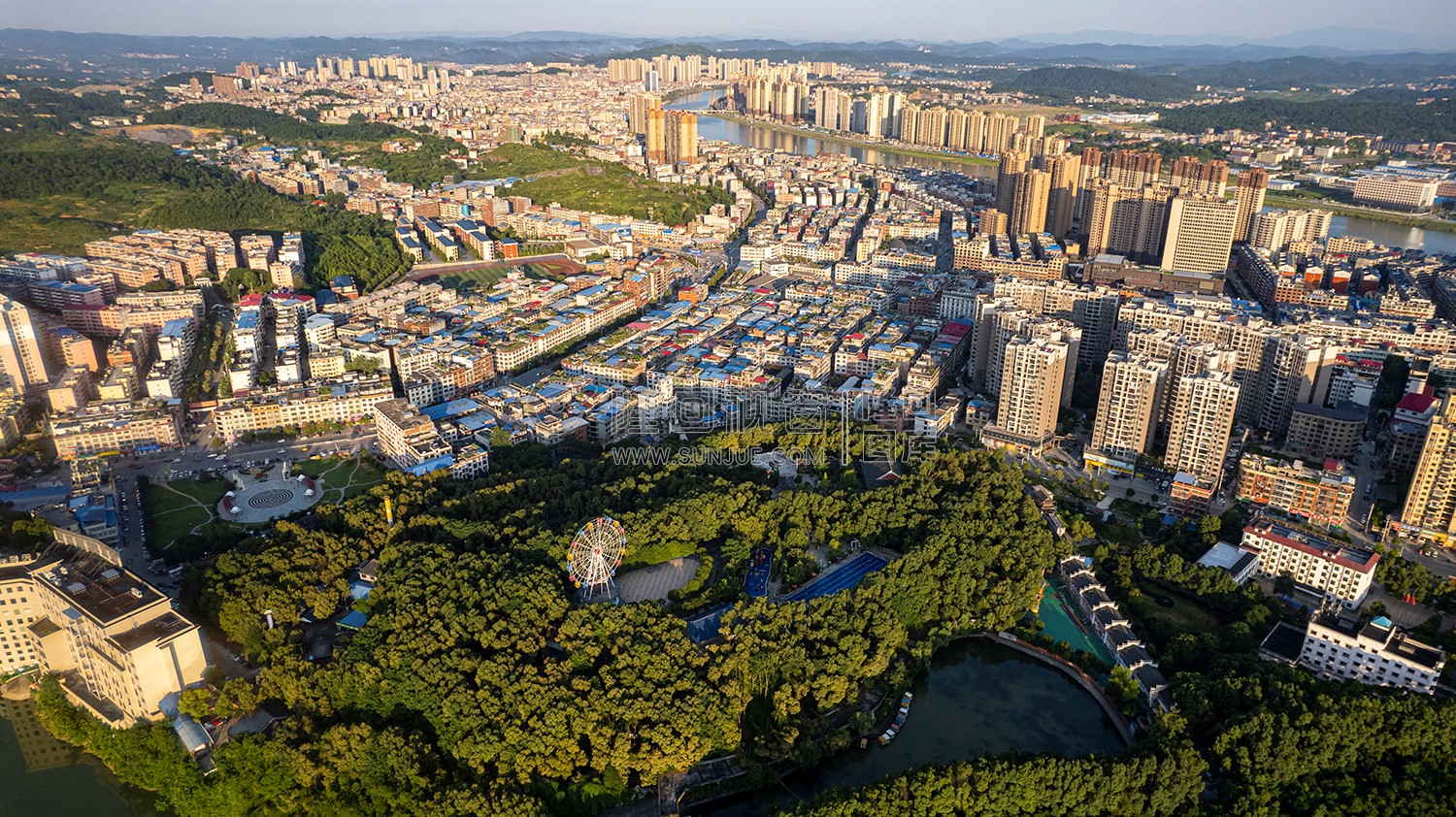 隆回县城城西区域航拍