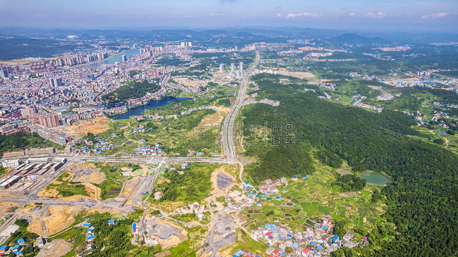 隆回城东看隆回全景
