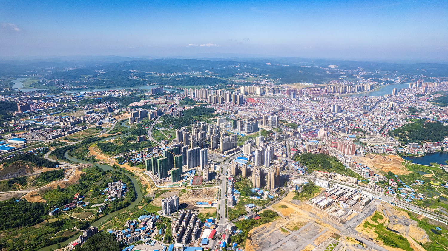 隆回城东看隆回全景