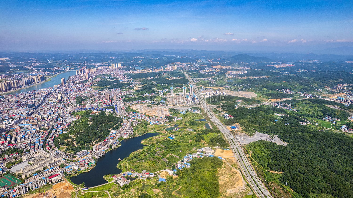 隆回城东看隆回全景