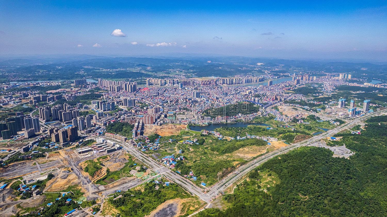 隆回城东看隆回全景