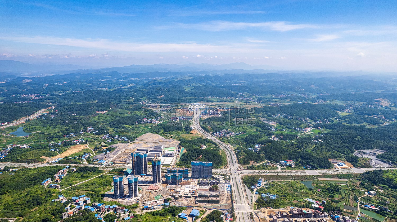 隆回城东看隆回全景