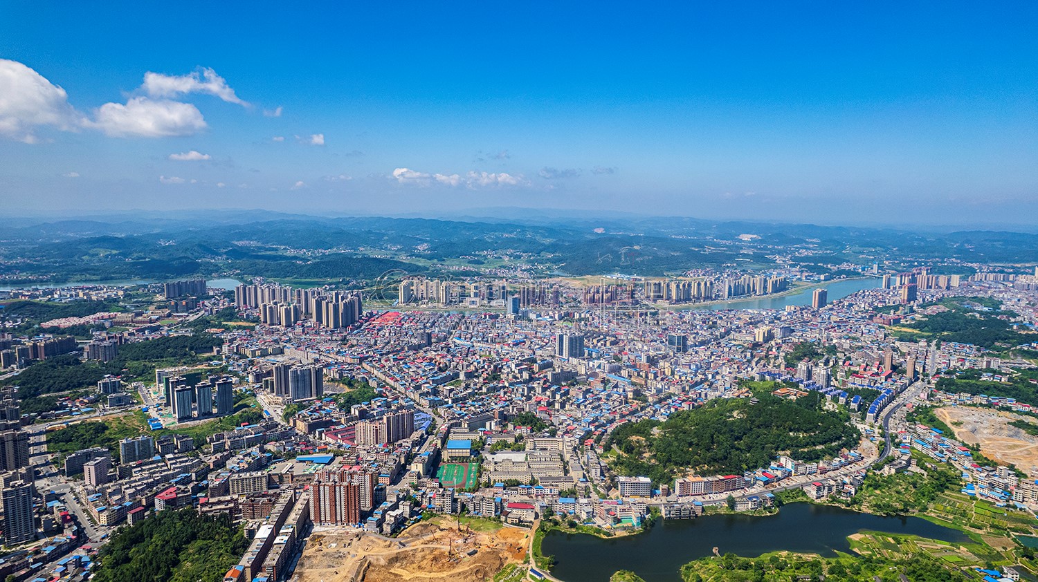 隆回城东看隆回全景