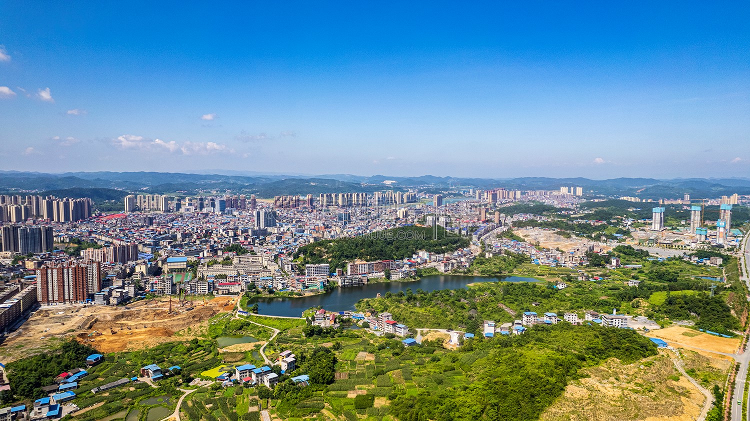 隆回城东看隆回全景