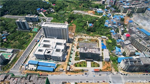 隆回白里路，四家单位落户于此