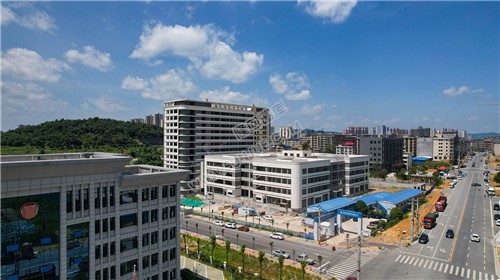 隆回白里路，四家单位落户于此