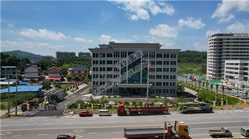 隆回白里路，四家单位落户于此