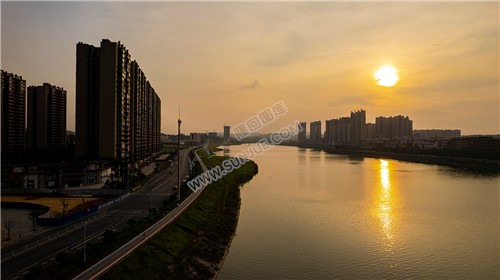 隆回夕阳，赧水河畔的县城风景