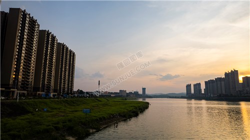 隆回夕阳，赧水河畔的县城风景