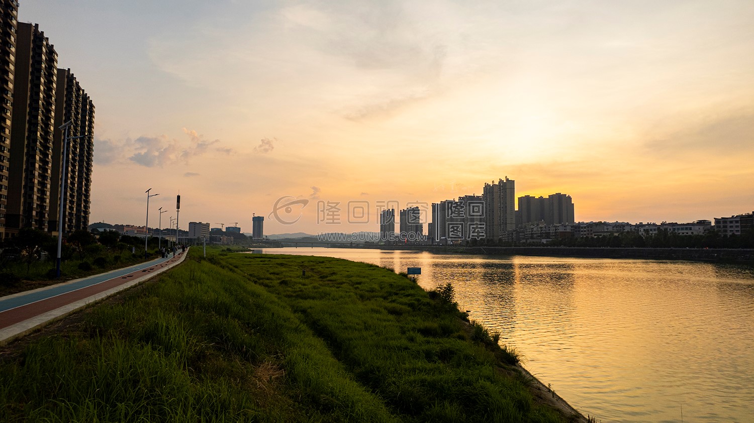 隆回夕阳，赧水河畔的县城风景