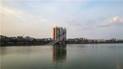 隆回夕阳，赧水河畔的县城风景