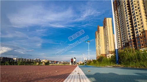 隆回大桥河岸两边风景