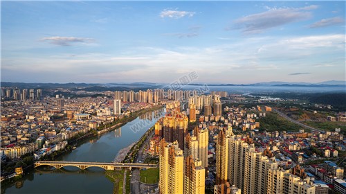 隆回大桥周边金色夕阳