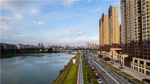 隆回大桥周边金色夕阳