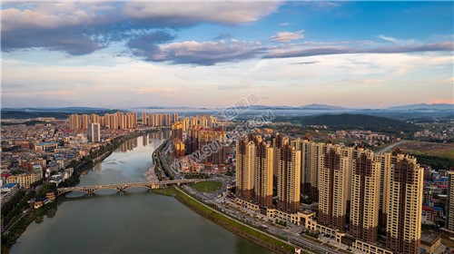 隆回大桥周边金色夕阳