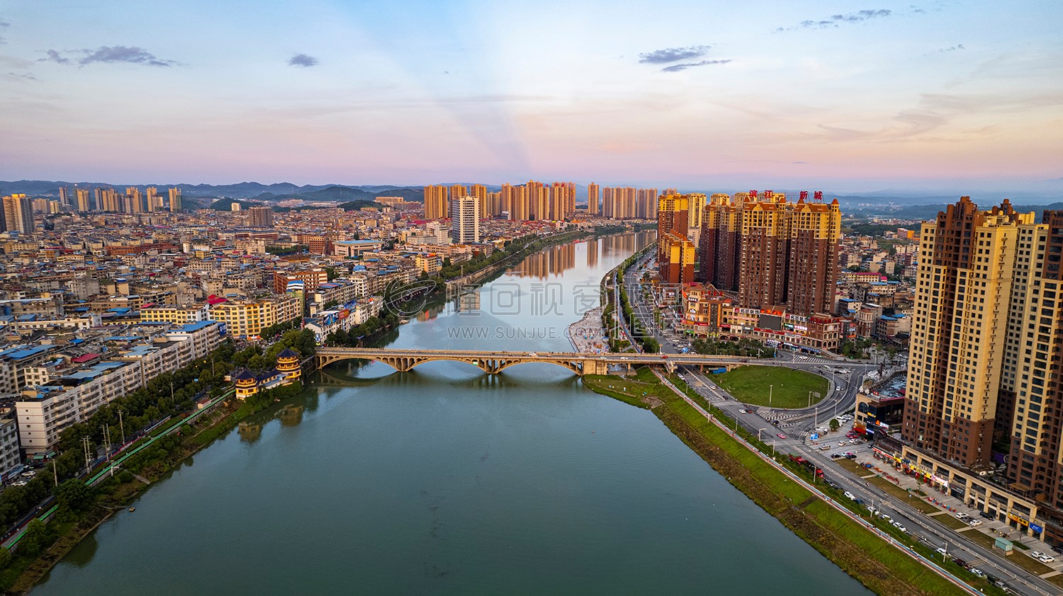 隆回大桥周边金色夕阳