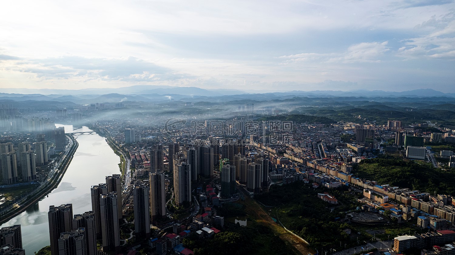 隆回三桥看县城周边