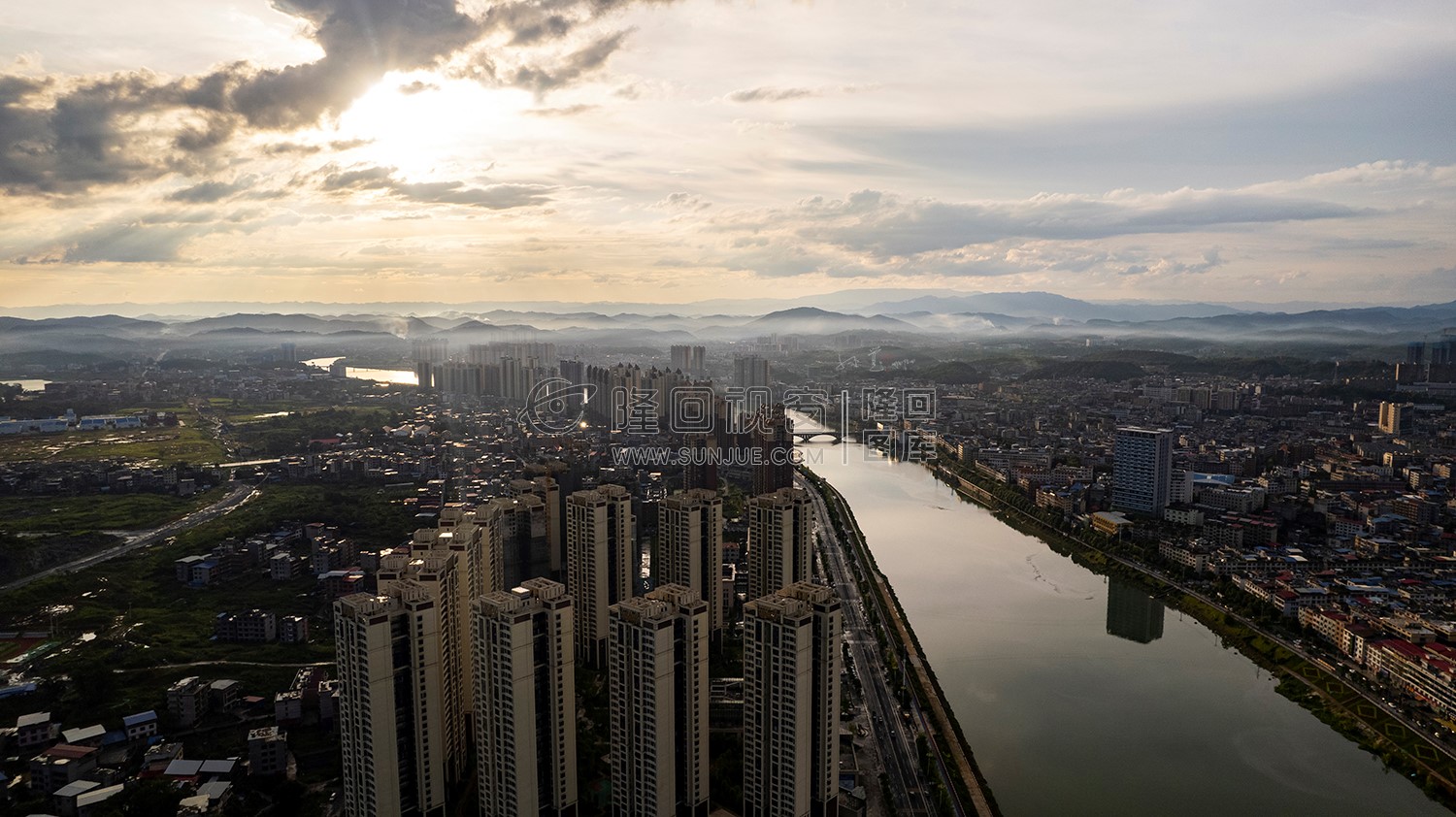 隆回三桥看县城周边