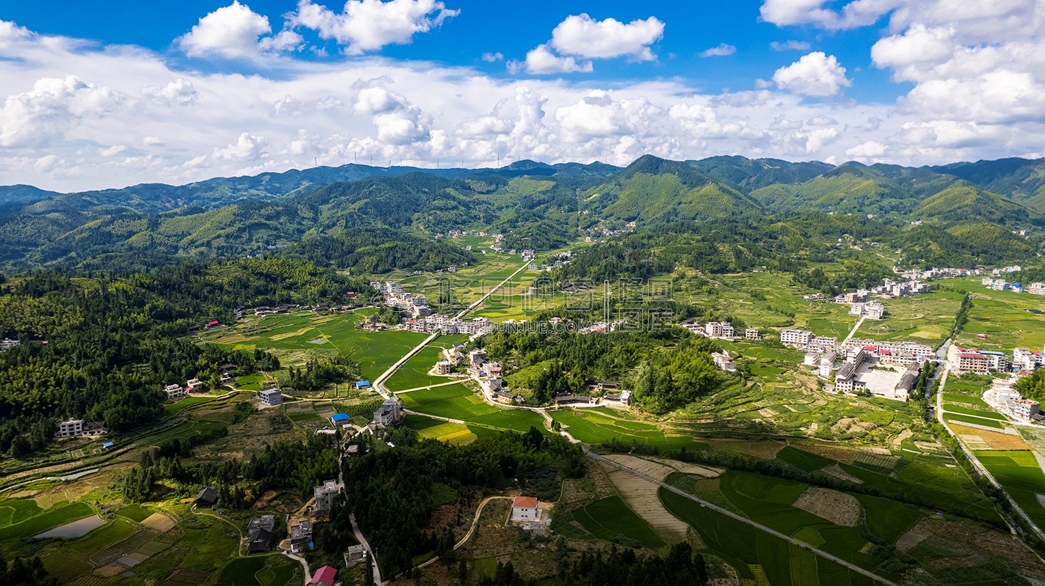 麻塘山乡夏季风光