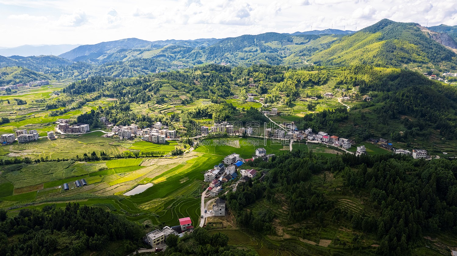 麻塘山乡夏季风光