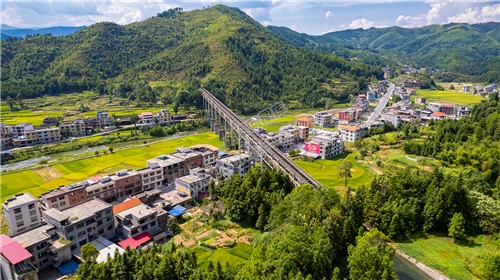 六都寨水库跨省道段渡槽