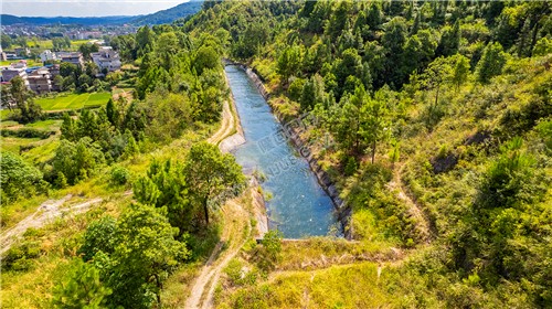 六都寨水库跨省道段渡槽