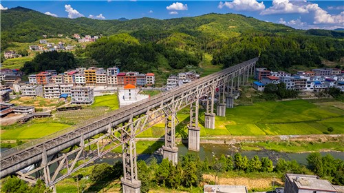 六都寨水库跨省道段渡船