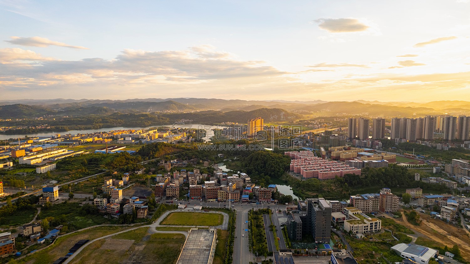 隆回工业园的晚霞风光