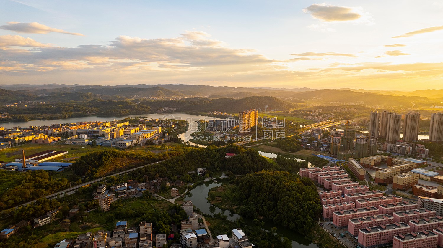 隆回工业园的晚霞风光