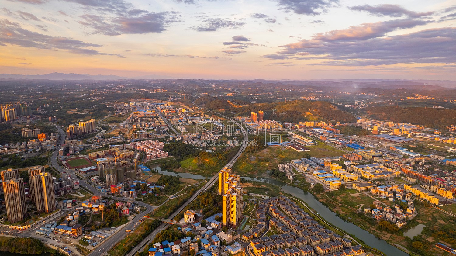 隆回工业园的晚霞风光