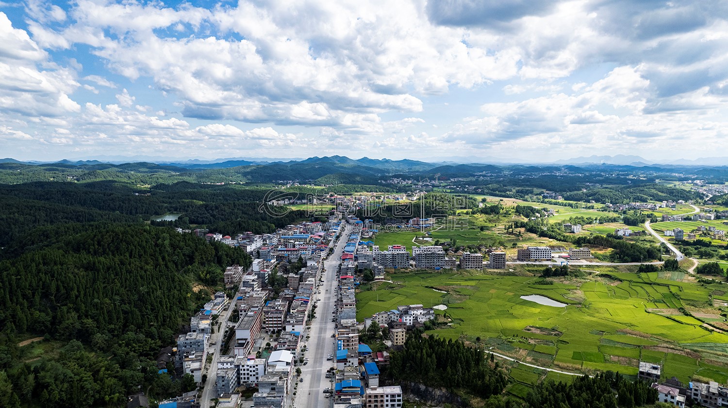 隆回西洋江镇夏日风光