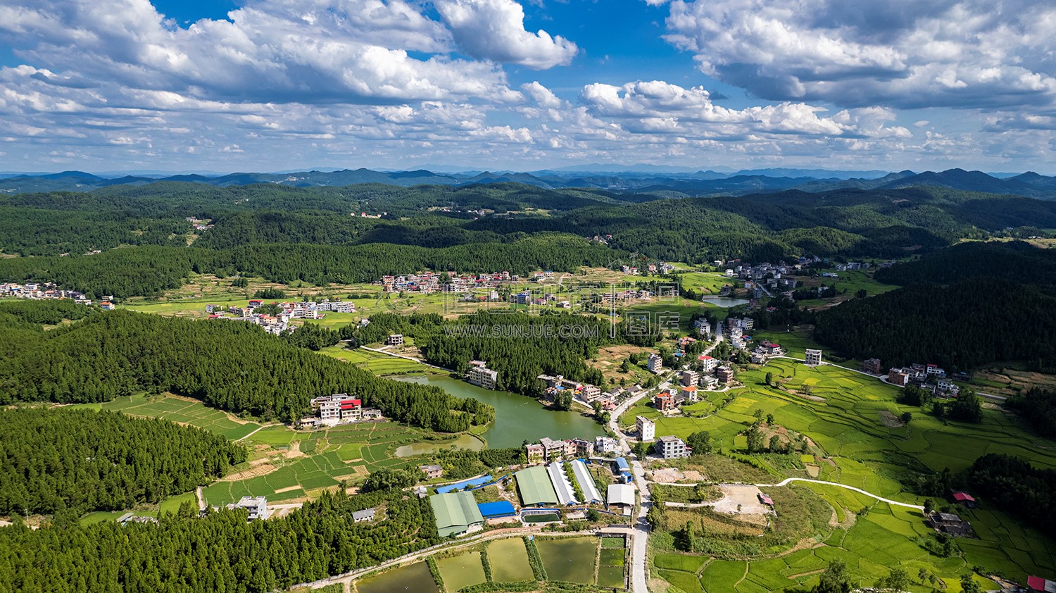 隆回西洋江镇夏日风光
