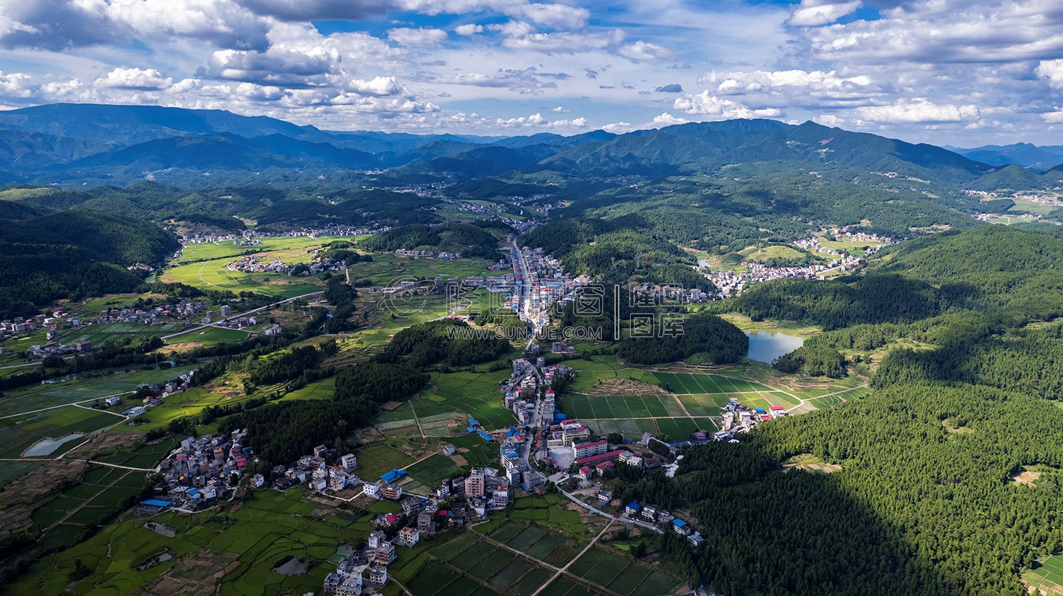 隆回西洋江镇夏日风光