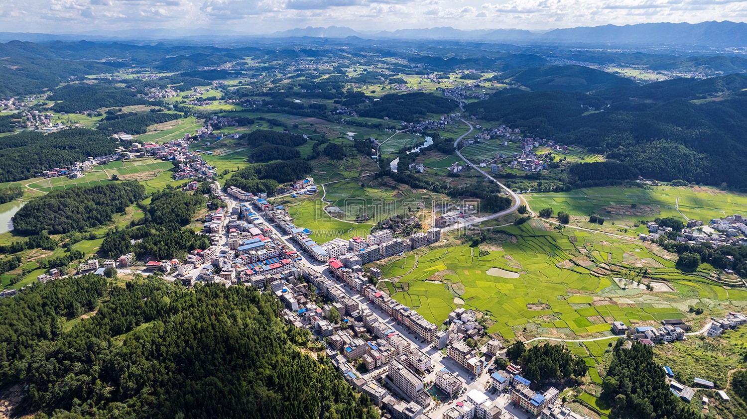 隆回西洋江镇夏日风光