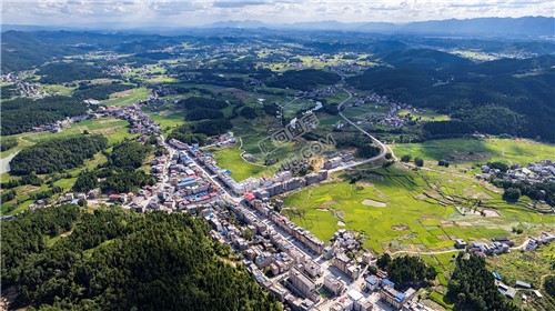 隆回西洋江镇夏日风光