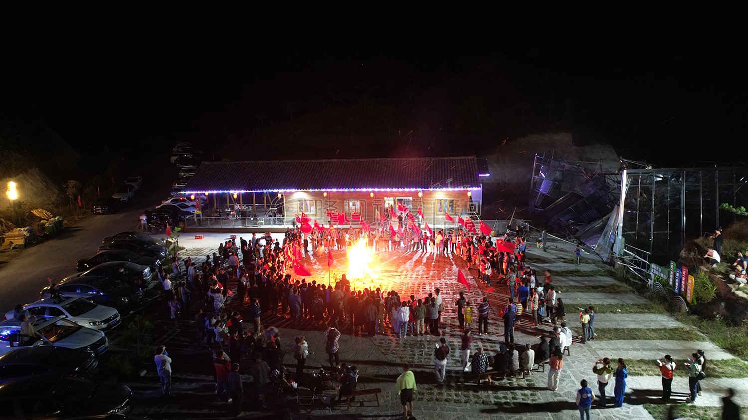 龙瑶幽谷国庆篝火晚会