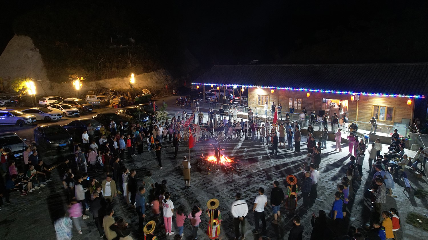 龙瑶幽谷国庆篝火晚会