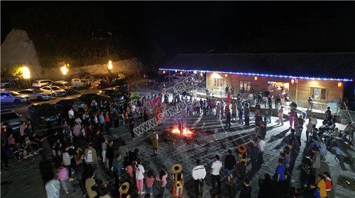 龙瑶幽谷国庆篝火晚会