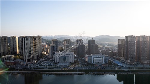 隆回城南巴黎新城沿河风光航拍