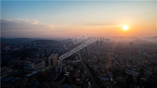 隆回县城日出清晨风光航拍