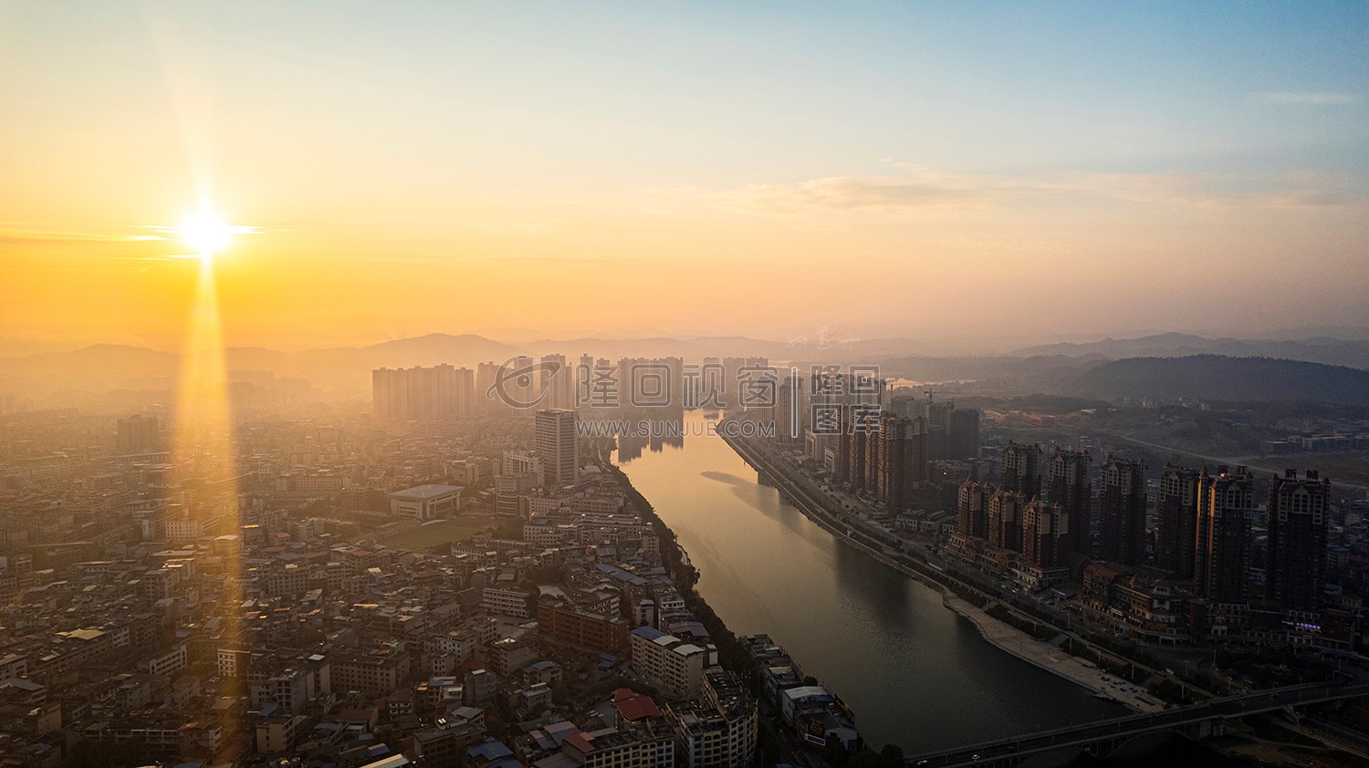 隆回县城日出清晨风光航拍