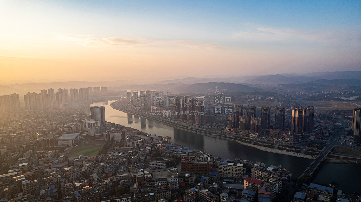 隆回县城日出清晨风光航拍